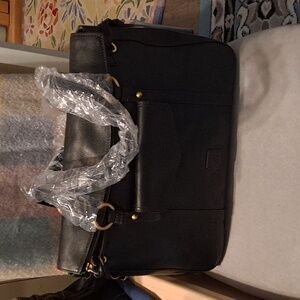 Dooney and Bourke Smith bag in black Florentine leather
